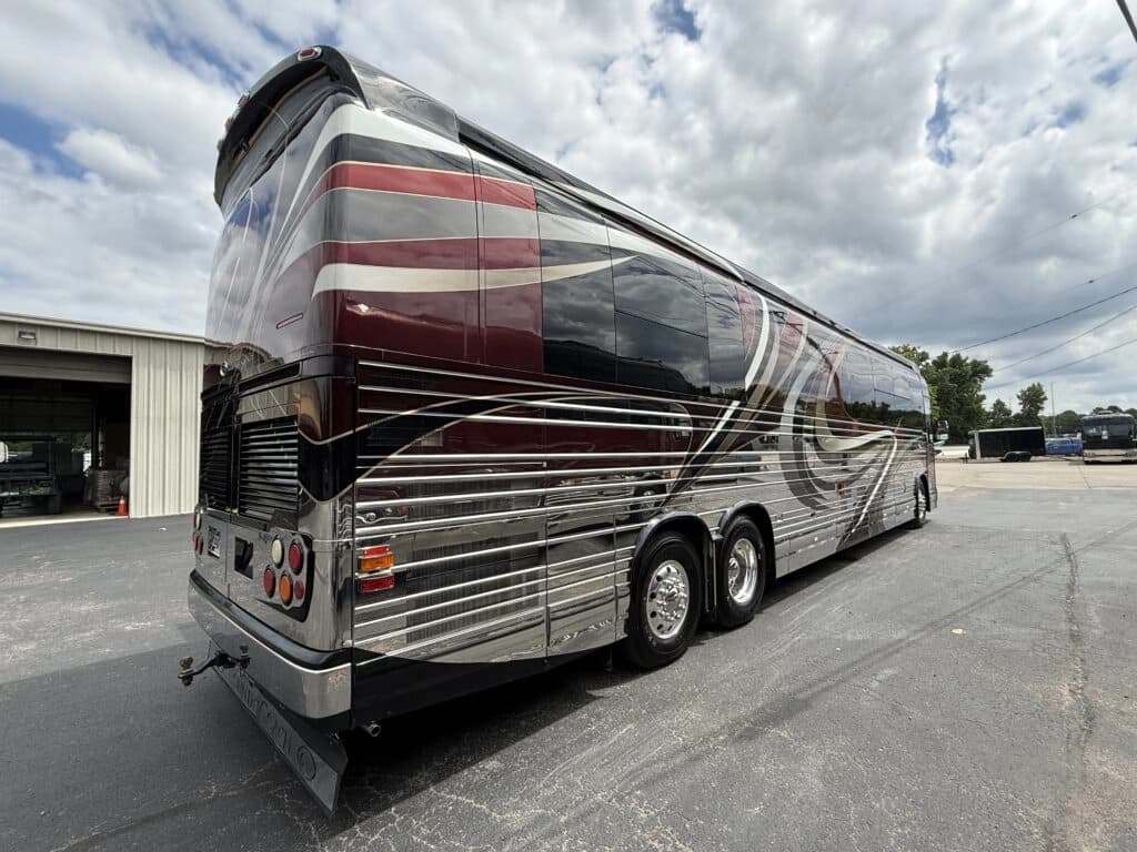 2007 Prevost XLII Motor Home - Image 5