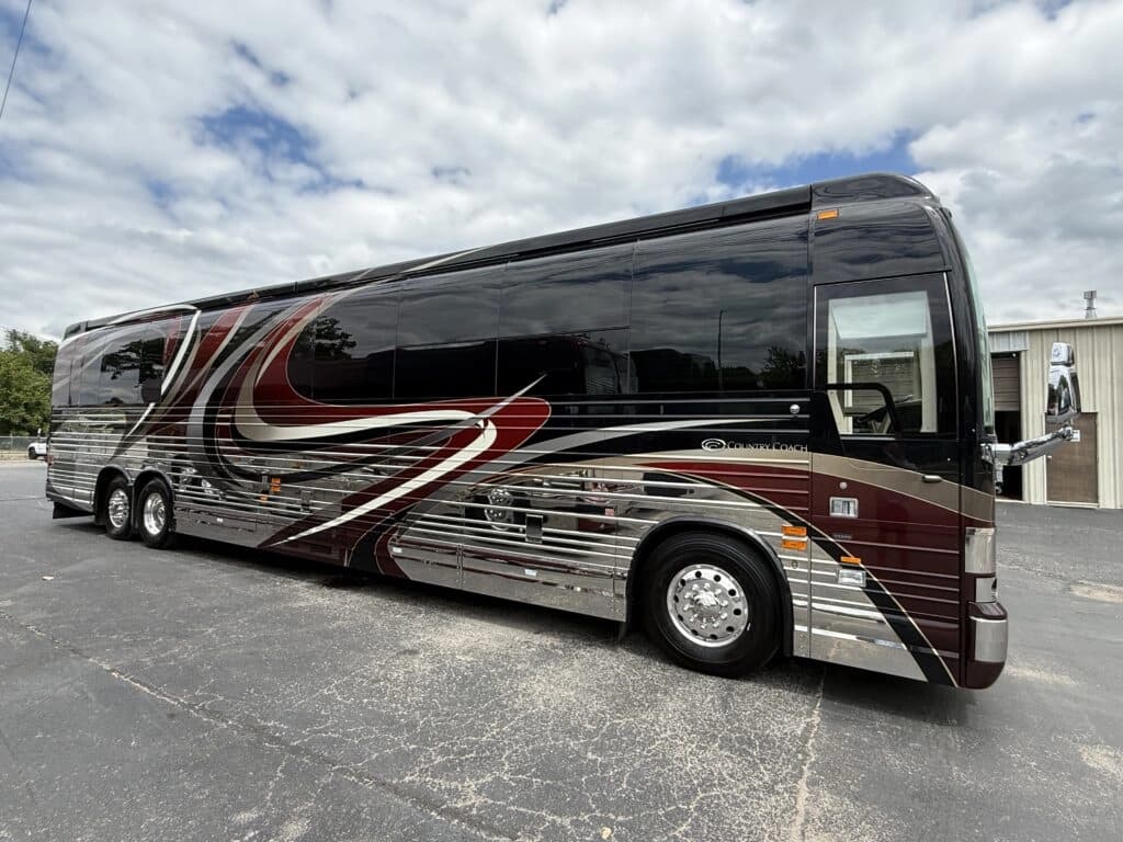 2007 Prevost XLII Motor Home - Image 7