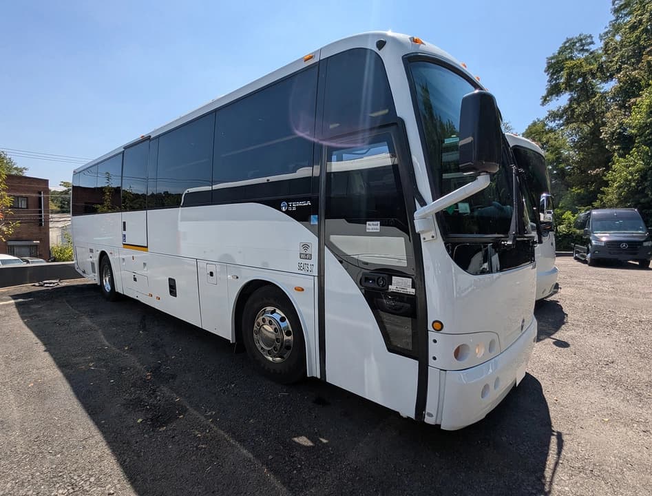 2016 Temsa TS35 Motor Coach - Image 9