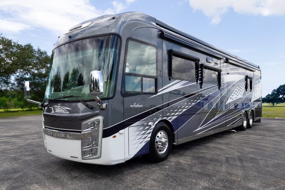 2022 Entegra Anthem 44R Motorhome - Image 11