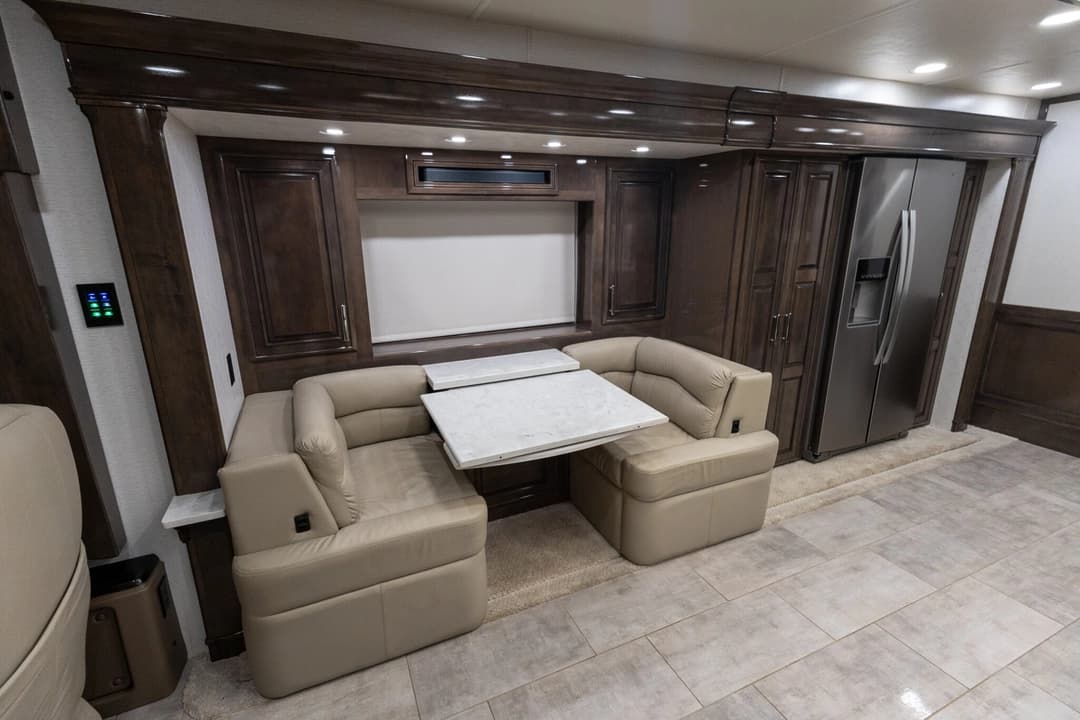 2022 Entegra Anthem 44R Motorhome - Image 15