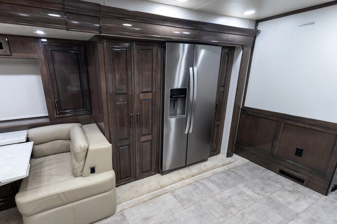 2022 Entegra Anthem 44R Motorhome - Image 16