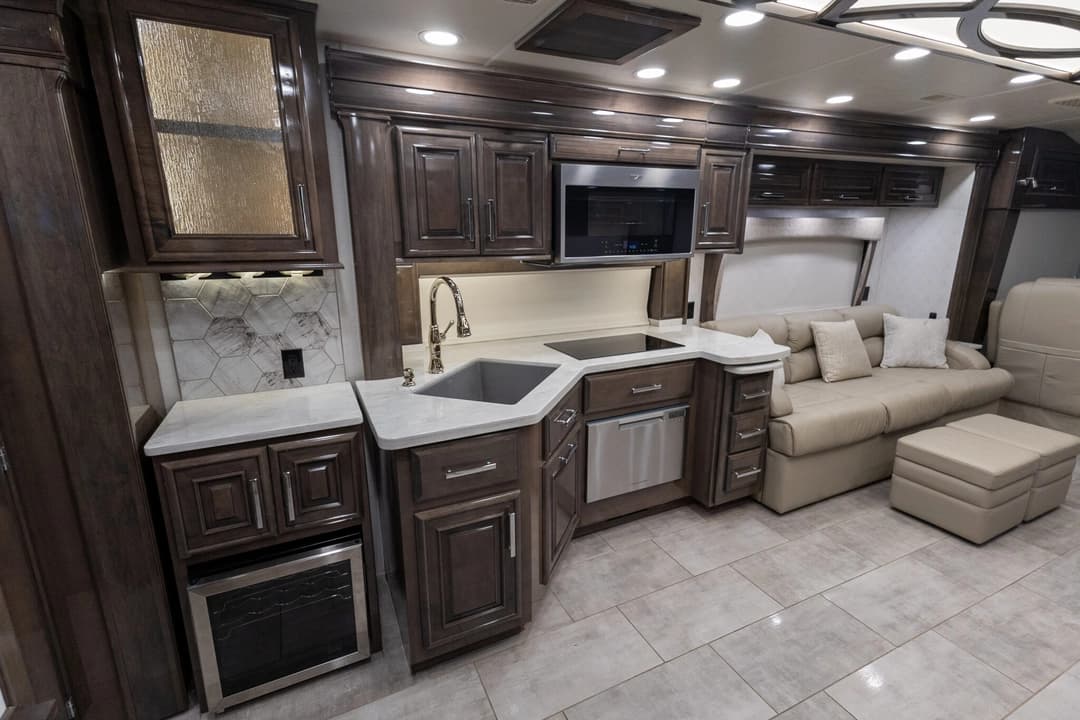 2022 Entegra Anthem 44R Motorhome - Image 20