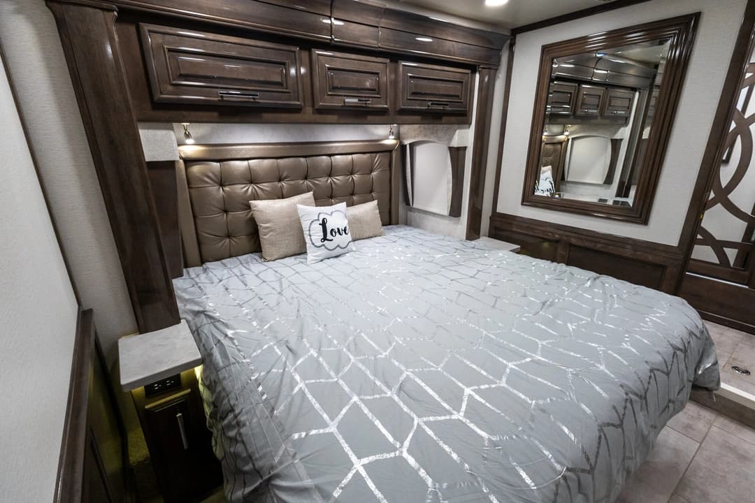 2022 Entegra Anthem 44R Motorhome - Image 26
