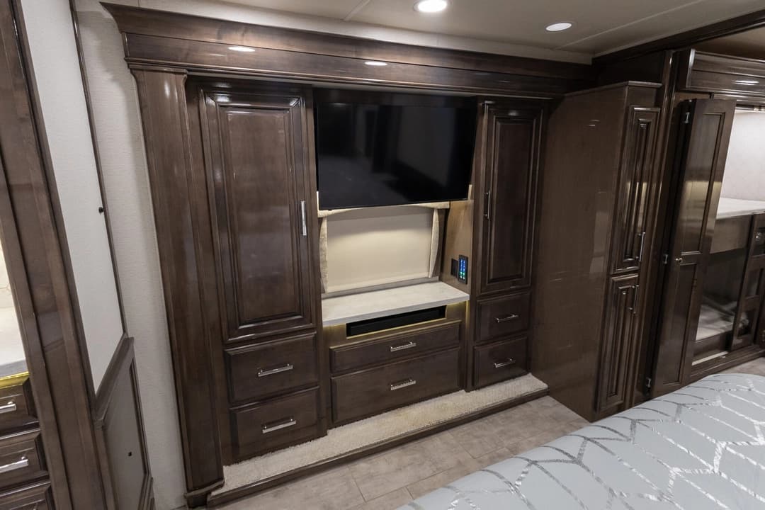 2022 Entegra Anthem 44R Motorhome - Image 29