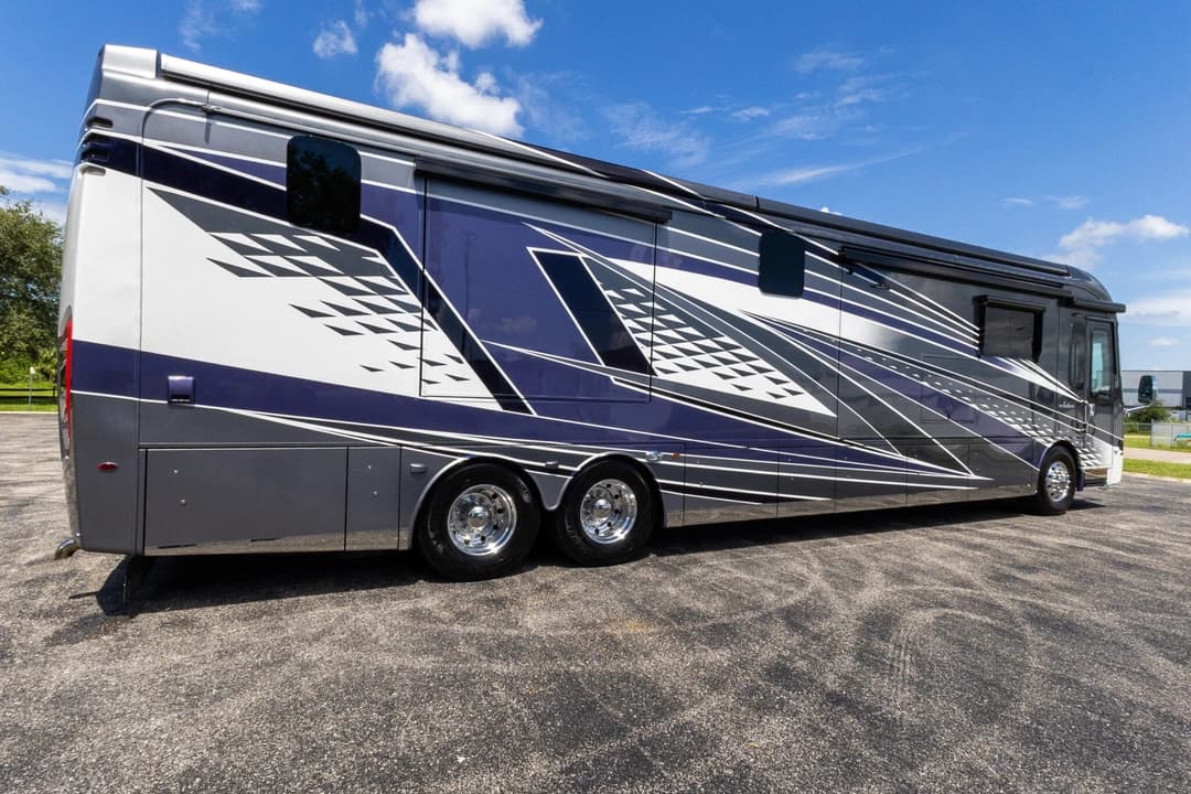 2022 Entegra Anthem 44R Motorhome - Image 4