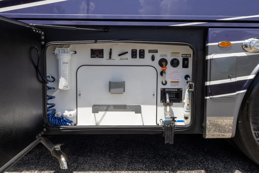 2022 Entegra Anthem 44R Motorhome - Image 40