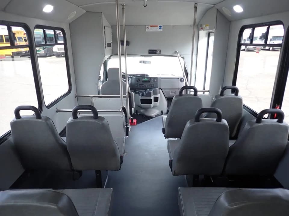 2015 Goshen Impulse ADA Shuttle Bus - Image 9