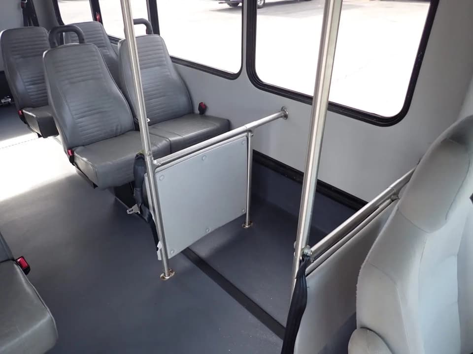 2015 Goshen Impulse ADA Shuttle Bus - Image 7