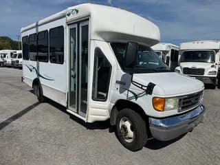 2007 Ford E350 bus