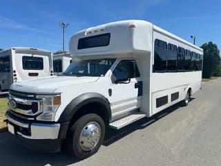 2022 Ford F550 Startcraft XL bus