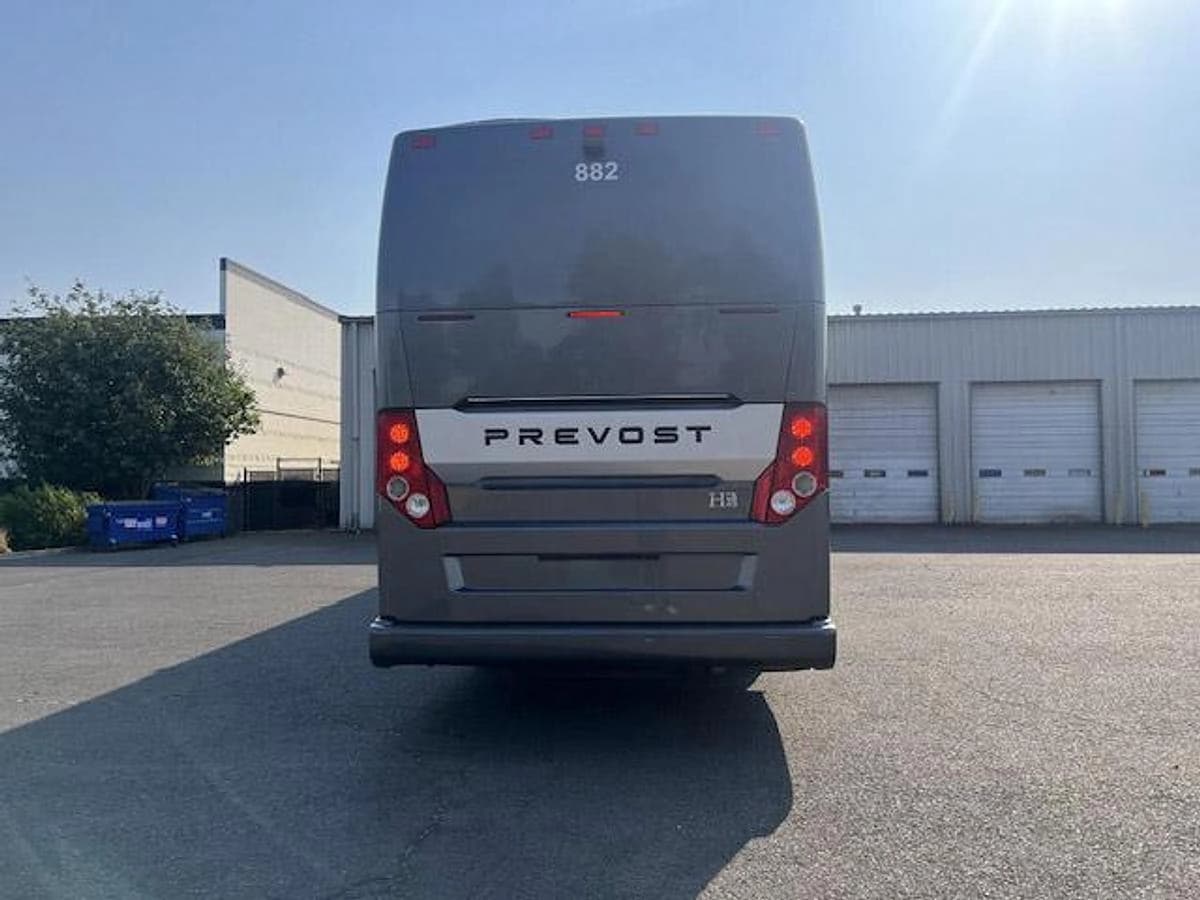 2019 Prevost H3-45 Coach Bus - Image 6