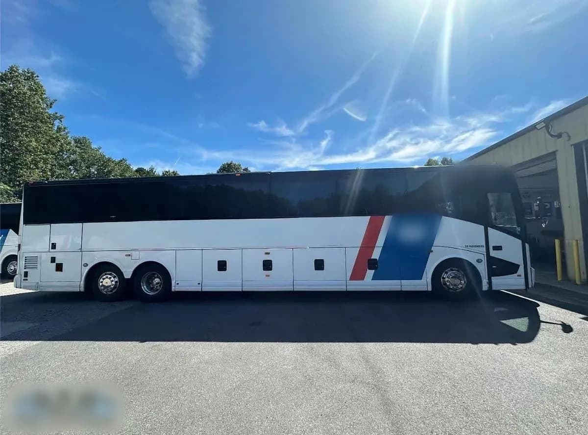 2015 Van Hool CX45 Coach Bus - Image 6