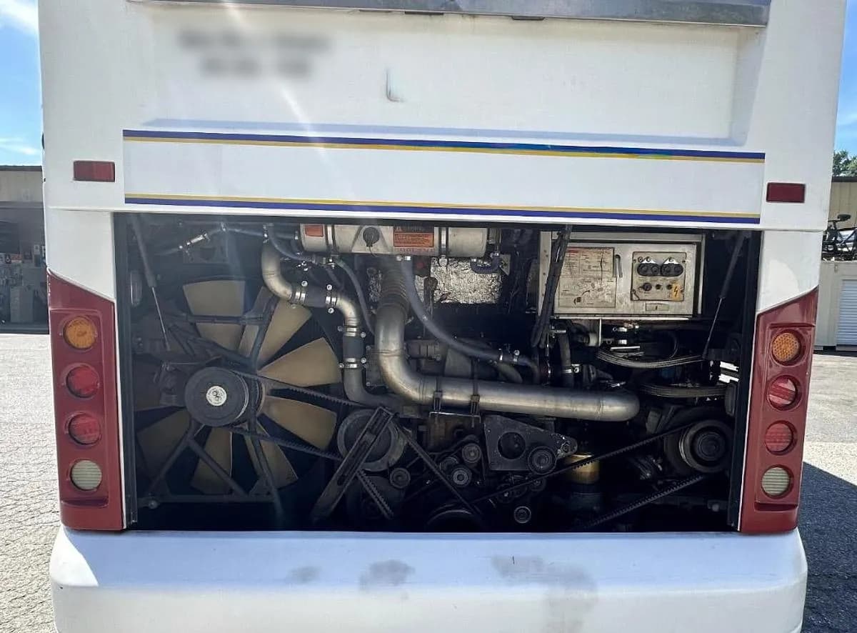 2015 Van Hool CX45 ADA Coach Bus - Image 3