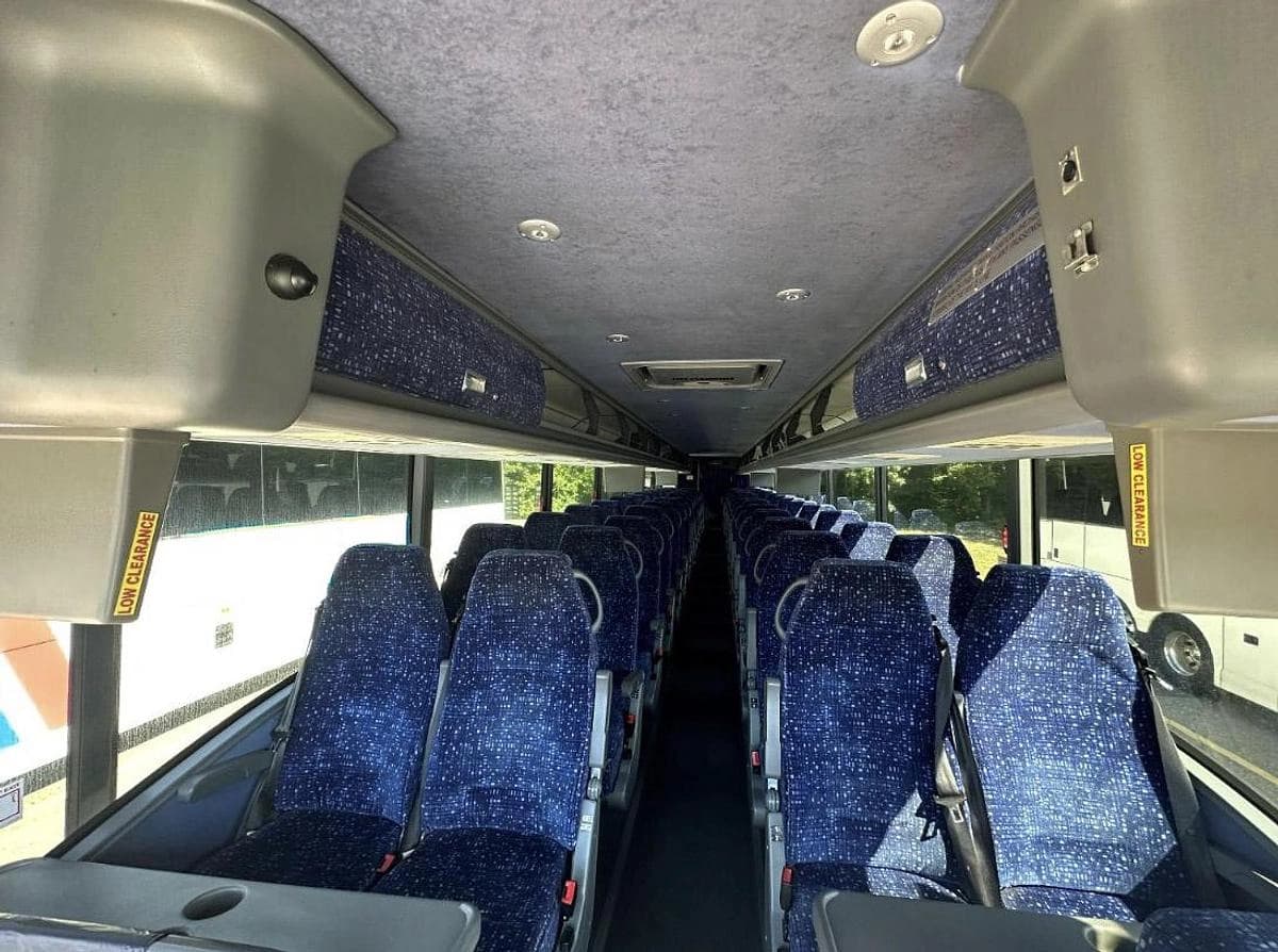2015 Van Hool CX45 ADA Coach Bus - Image 4