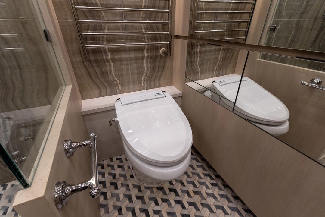 2024 Newell P50 Edition Motorhome - Image 32