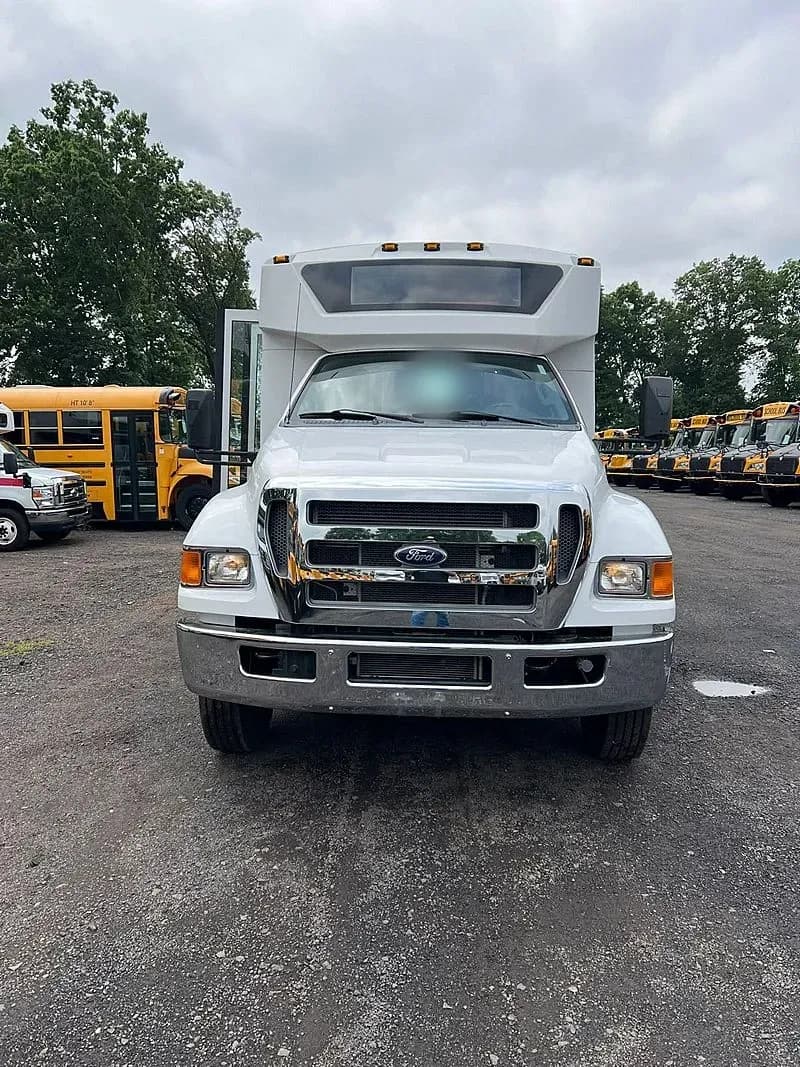 2013 Ford F650 Shuttle Bus - Image 2