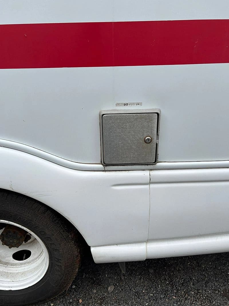 2013 Turtletop Odyssey Shuttle Bus - Image 10