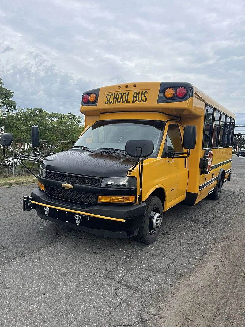 2025 Chevrolet DH500 Collins School Bus - Image 3
