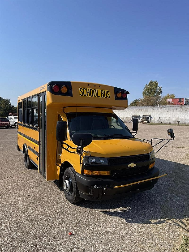 2024 Chevy 6.6l L8T gas bus