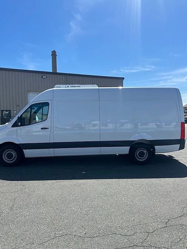 2023 Mercedes Sprinter bus