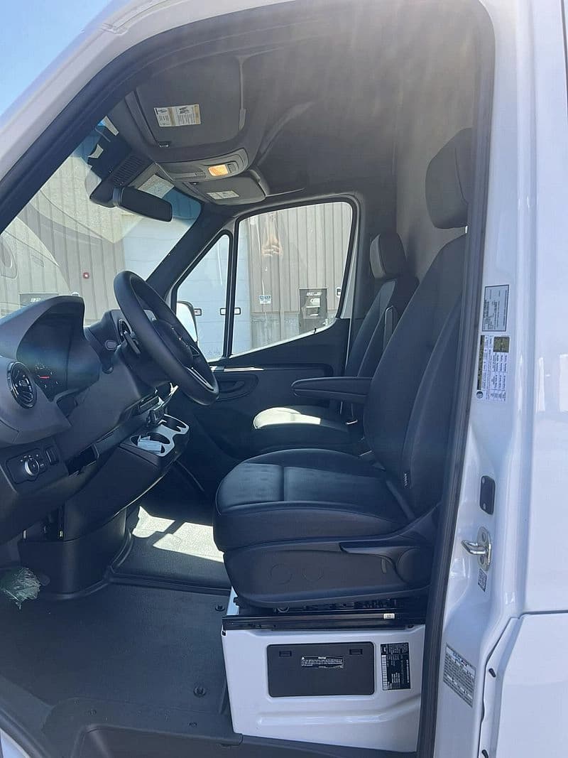 2023 Mercedes Sprinter Van - Image 3