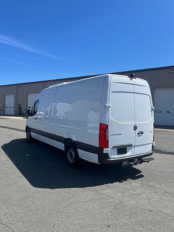 2023 Mercedes Sprinter Van - Image 7