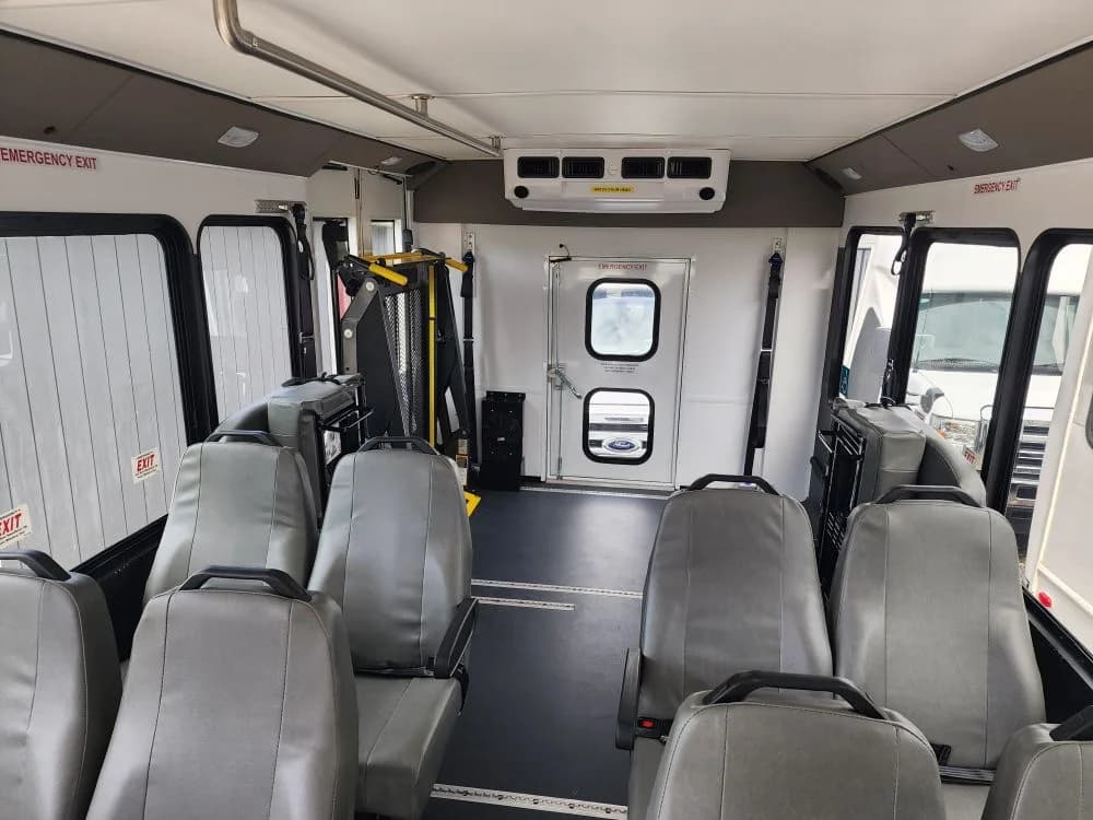 2023 Ford E350 - Image 3