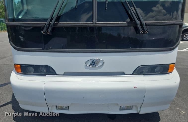 1999 Motor Coach Industries coach bus Coach - Image 12