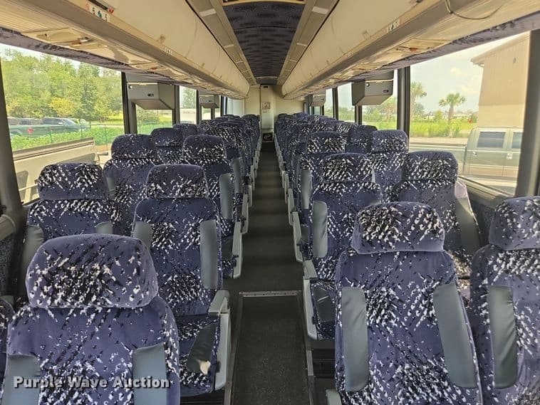 1999 Motor Coach Industries coach bus Coach - Image 51