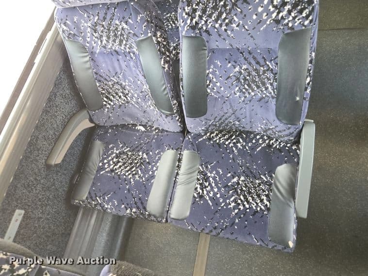 1999 Motor Coach Industries coach bus Coach - Image 61