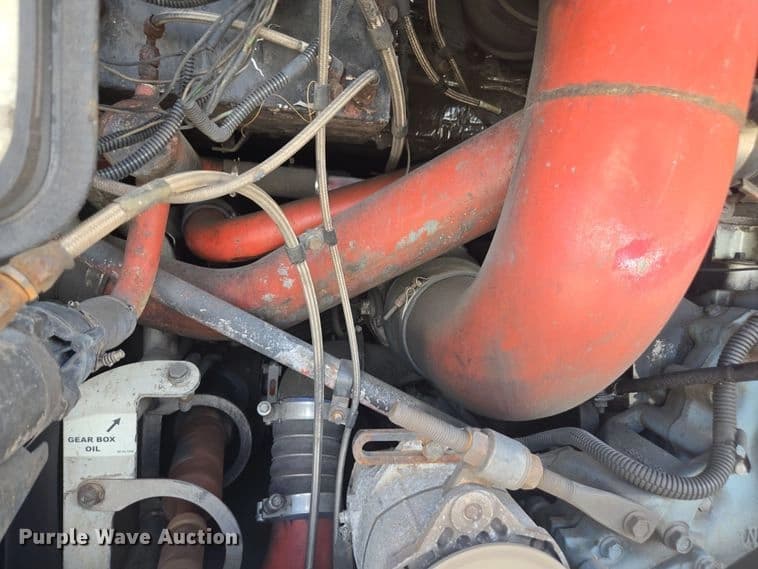 1999 Motor Coach Industries coach bus Coach - Image 78