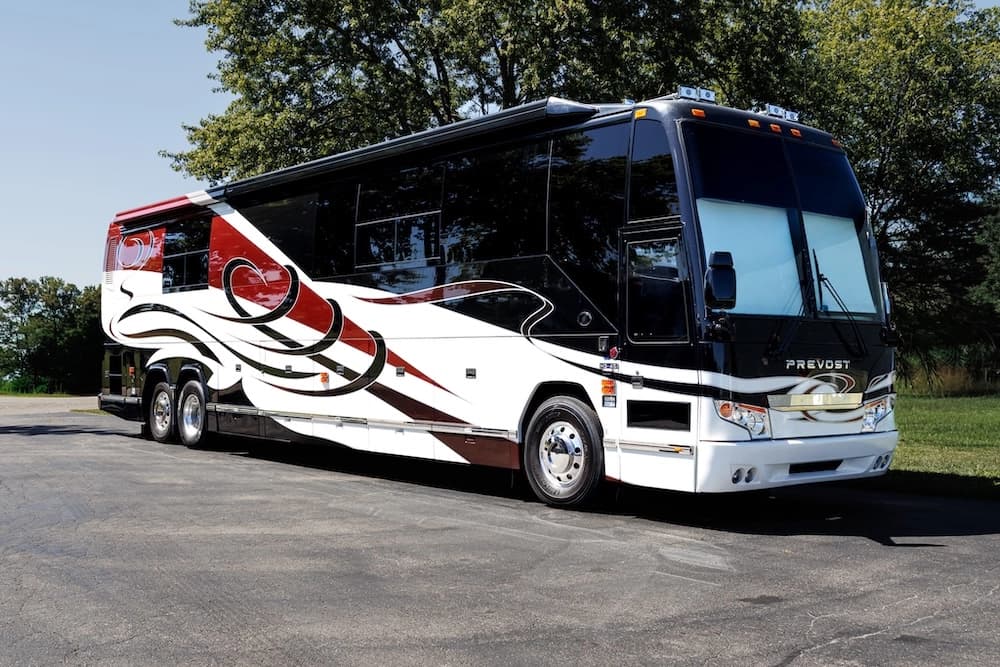 2008 Prevost H3-45 Motorhome - Image 1