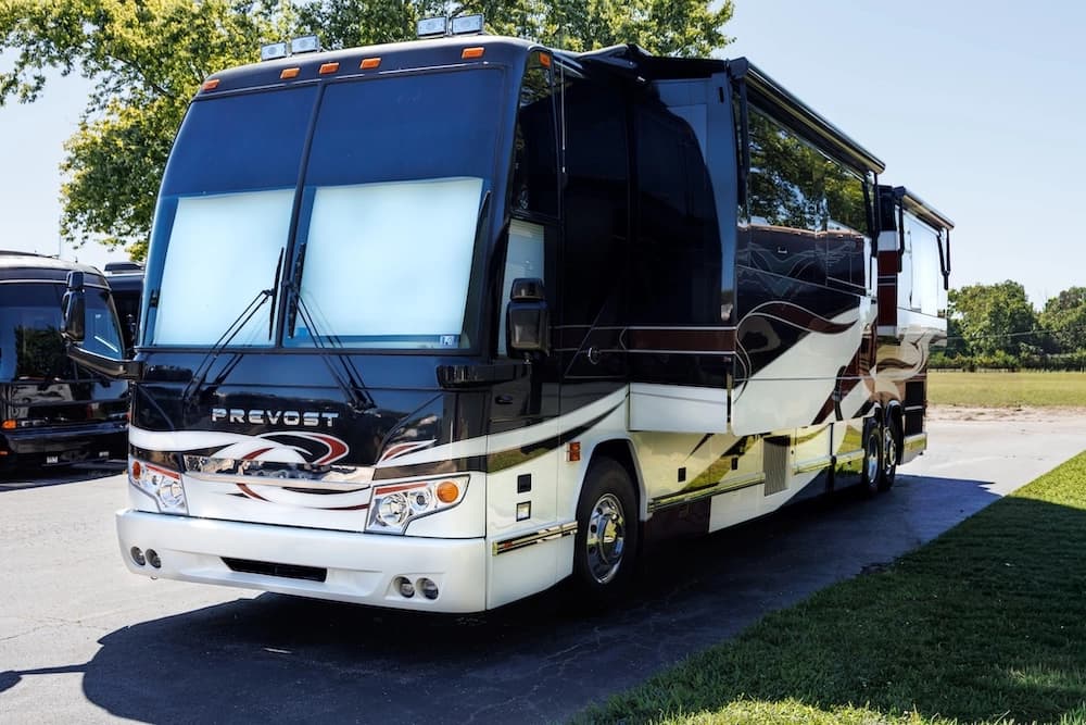 2008 Prevost H3-45 Motorhome - Image 2