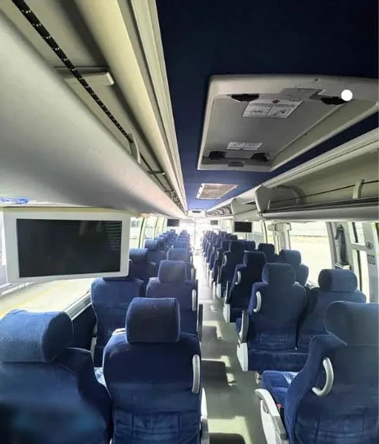 2014 Volvo 9700 ADA Coach - Image 4