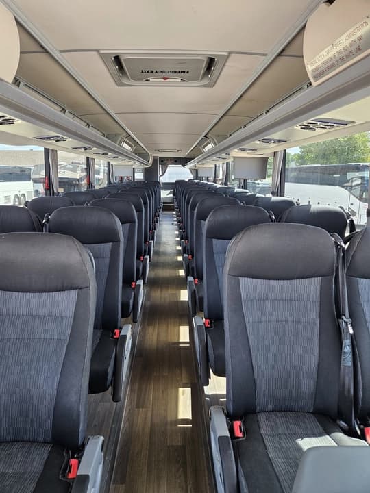 2019 Van Hool CX45 Coach Bus - Image 4
