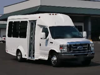 2017 Starcraft Starquest bus
