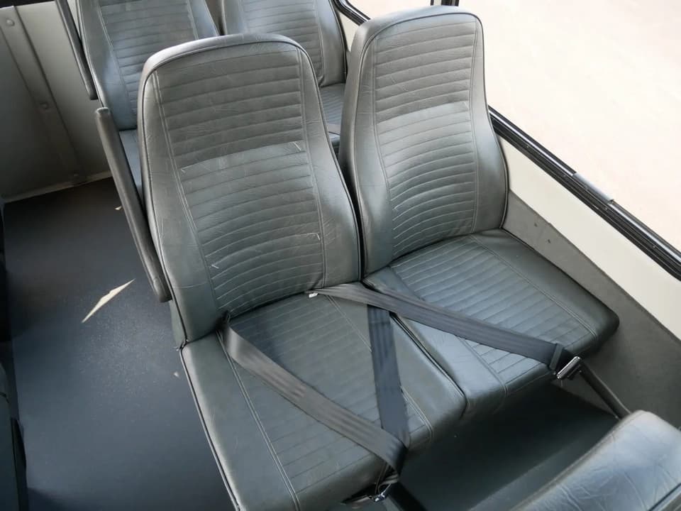 2017 Starcraft Starquest Shuttle Bus - Image 9