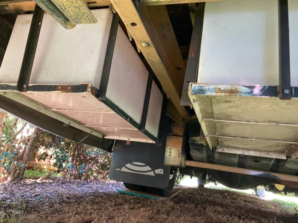 2010 Ford F550 Odyssey XL - Image 19