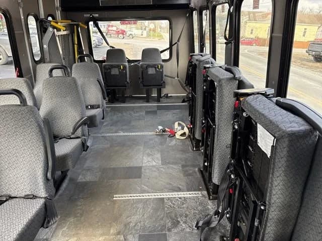 2017 Ford E-Series Cutaway ADA Shuttle Bus - Image 23