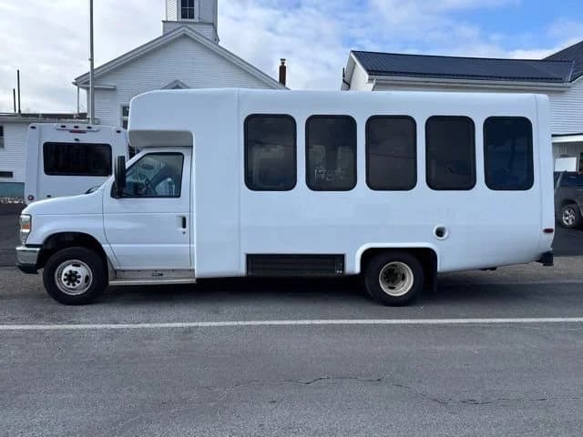 2017 Ford E-Series Cutaway ADA Shuttle Bus - Image 2