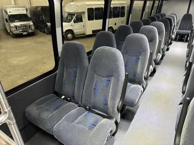 2016 Ford F-650 Super Duty Shuttle Bus - Image 25