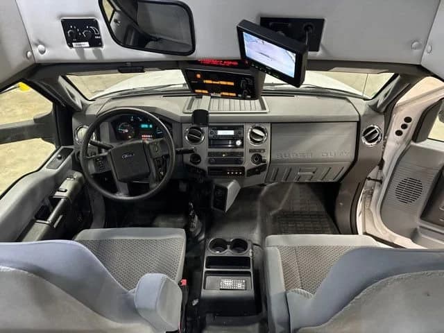 2016 Ford F-650 Super Duty Shuttle Bus - Image 28