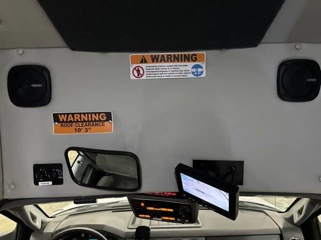 2016 Ford F-650 Super Duty Shuttle Bus - Image 33