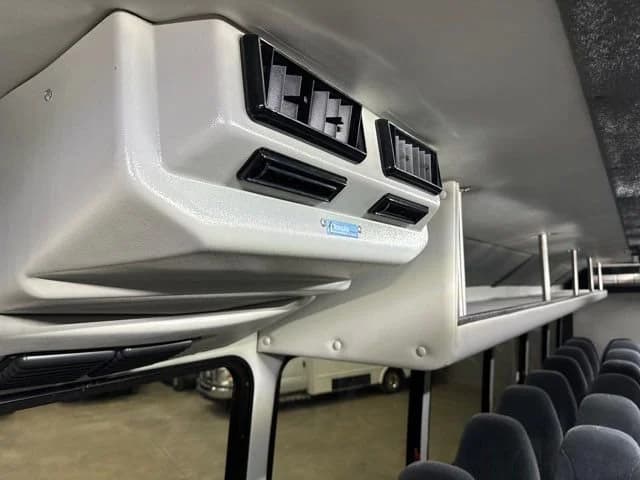 2016 Ford F-650 Super Duty Shuttle Bus - Image 34