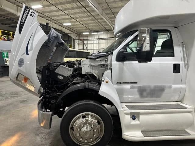 2016 Ford F-650 Super Duty Shuttle Bus - Image 42