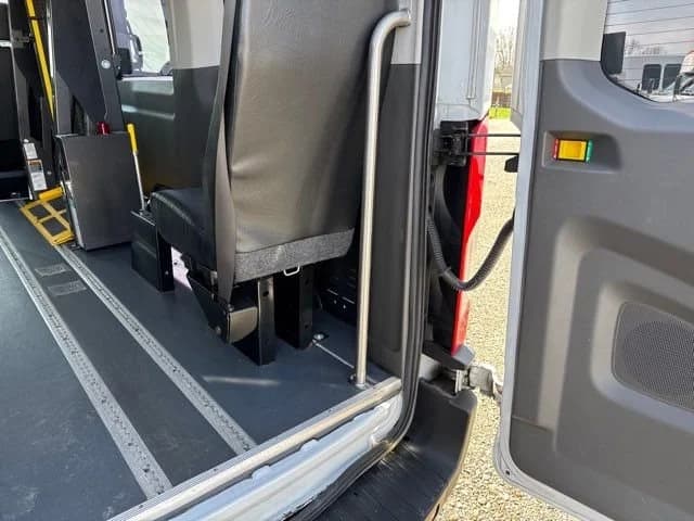 2021 Ford Transit Passenger Wagon - Image 15