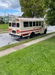 2005 Freighterliner Thomas bus