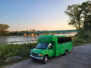 2006 Ford E450 bus