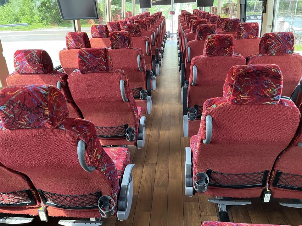 2015 Prevost H345 Coach Bus - Image 7